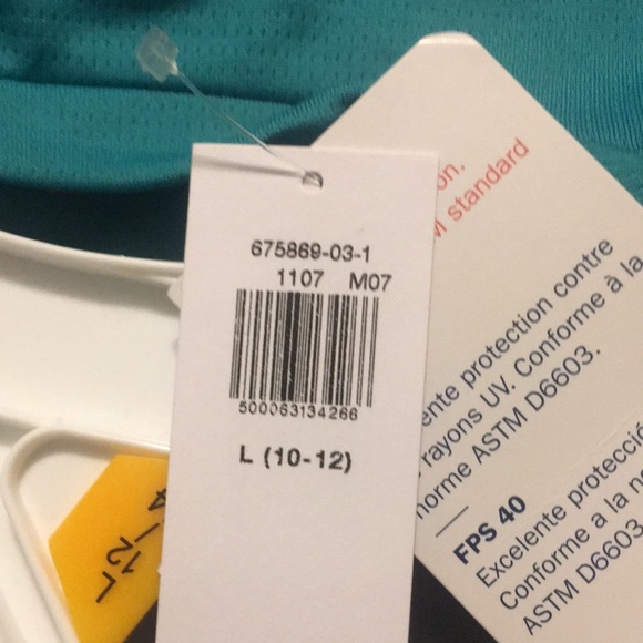 Old Navy Boy Size Large (10/12) Swim Top - Picture 5 of 14